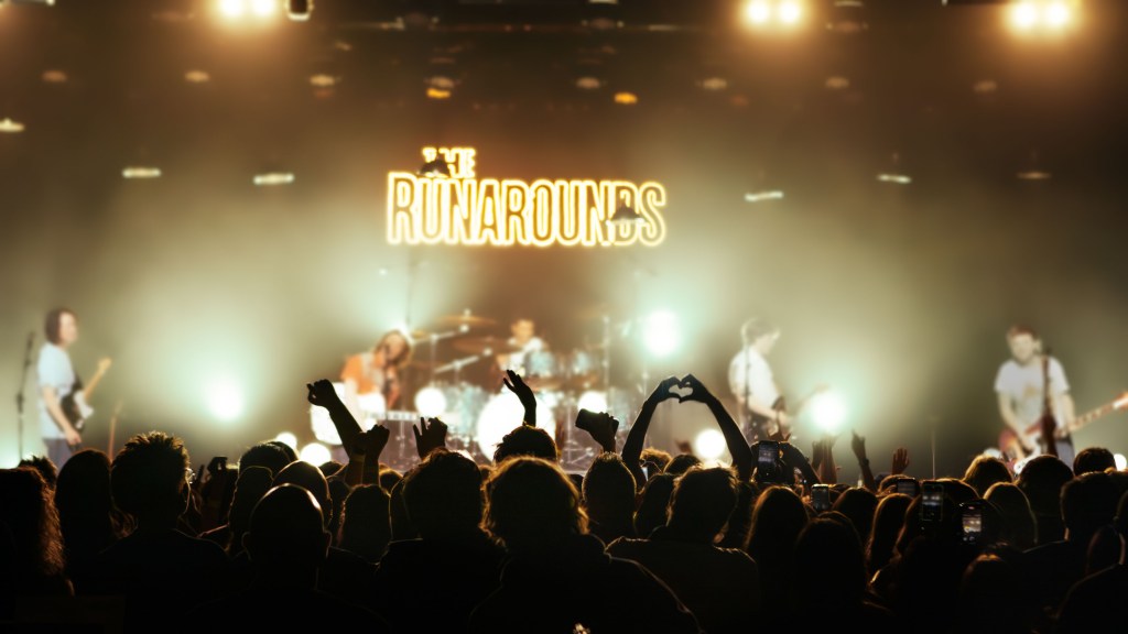 Runarounds Deliver a Stirring Set at The Van Buren, Joined by Easy Honey